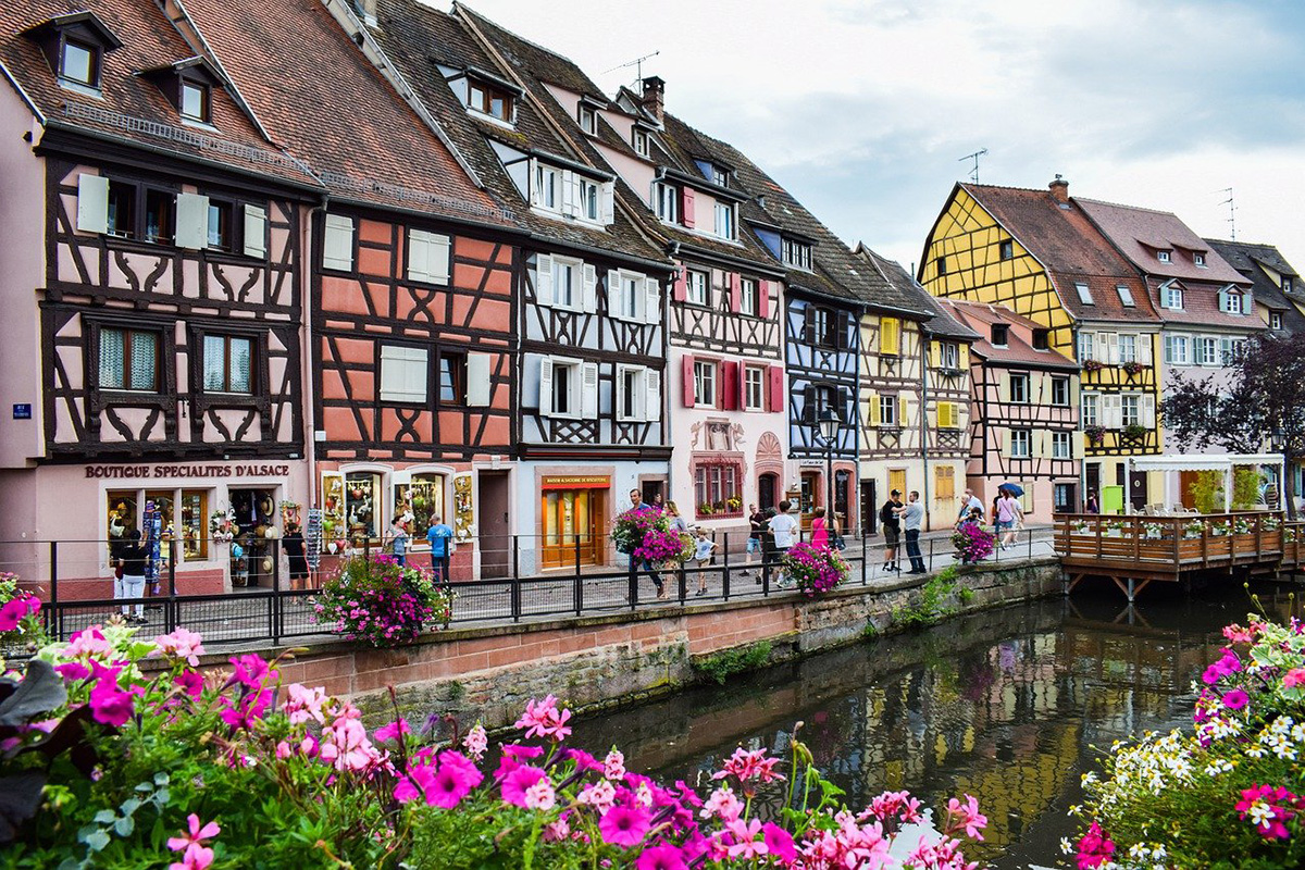 Read more about the article Pourquoi les maisons sont colorées en Alsace