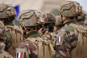 Read more about the article Pourquoi les militaires ne se rasent pas